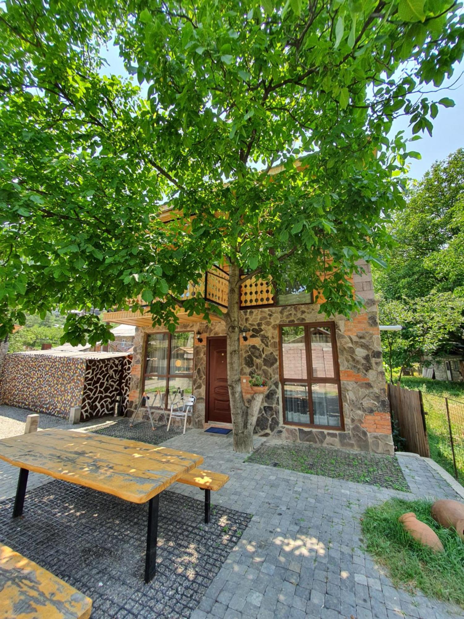 Levani'S Cottage بورجومي الغرفة الصورة